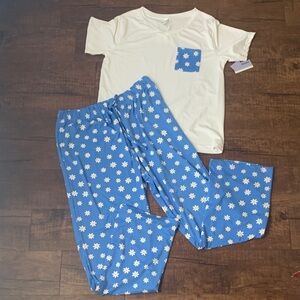 NWT Just Be pajama set